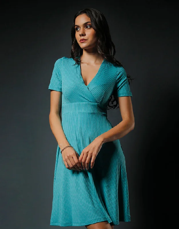 Your Chance To Save Big This Weekend Short Sleeves Crossover Neck Dress with A-Line