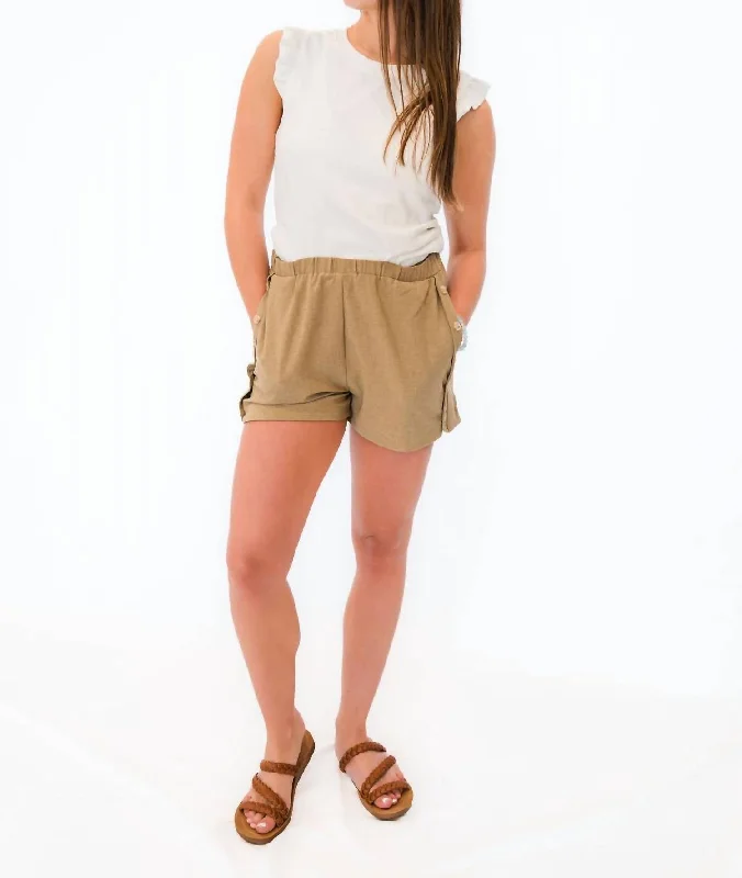 Side Button Shorts In Khaki