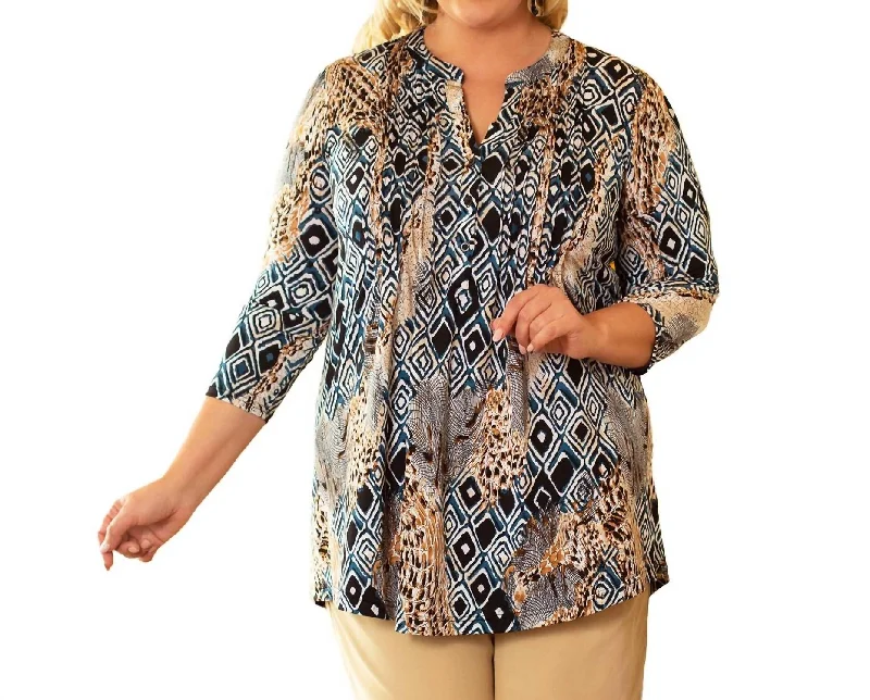 3/4 Sleeve V-Neck Tunic Top - Plus Size In Mosaic Jungle