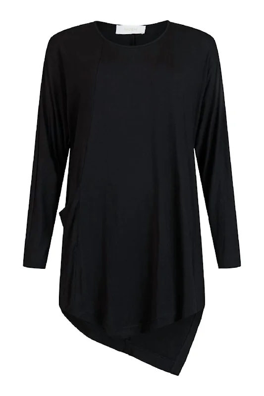 Women's Relaxed Fit Tunic In Black