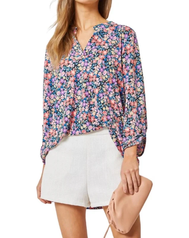 Floral Tunic Top In Black Multi