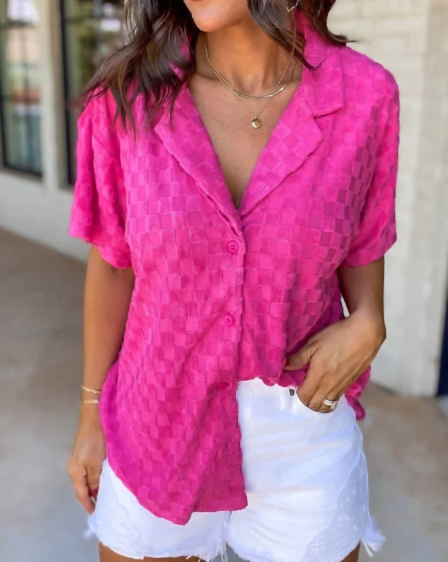 Checker Short Sleeve Buttoned Shirt In Bright Pink