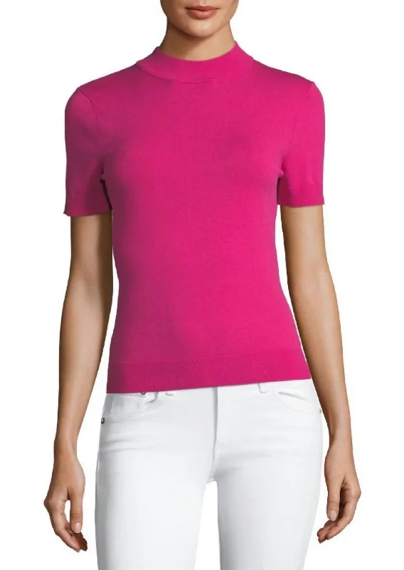 Women Mock Neck Top In Raspberry